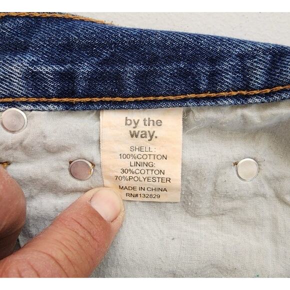 Revolve By The Way Jean Shorts 27 (32) Blue Distress ButtonFly DaisyDukes Frayed - Picture 3 of 9